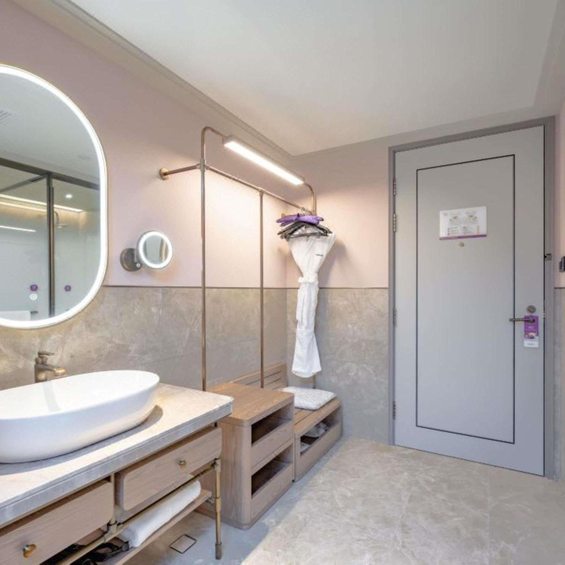 Mercure Shanghai Lujiazui 50/50