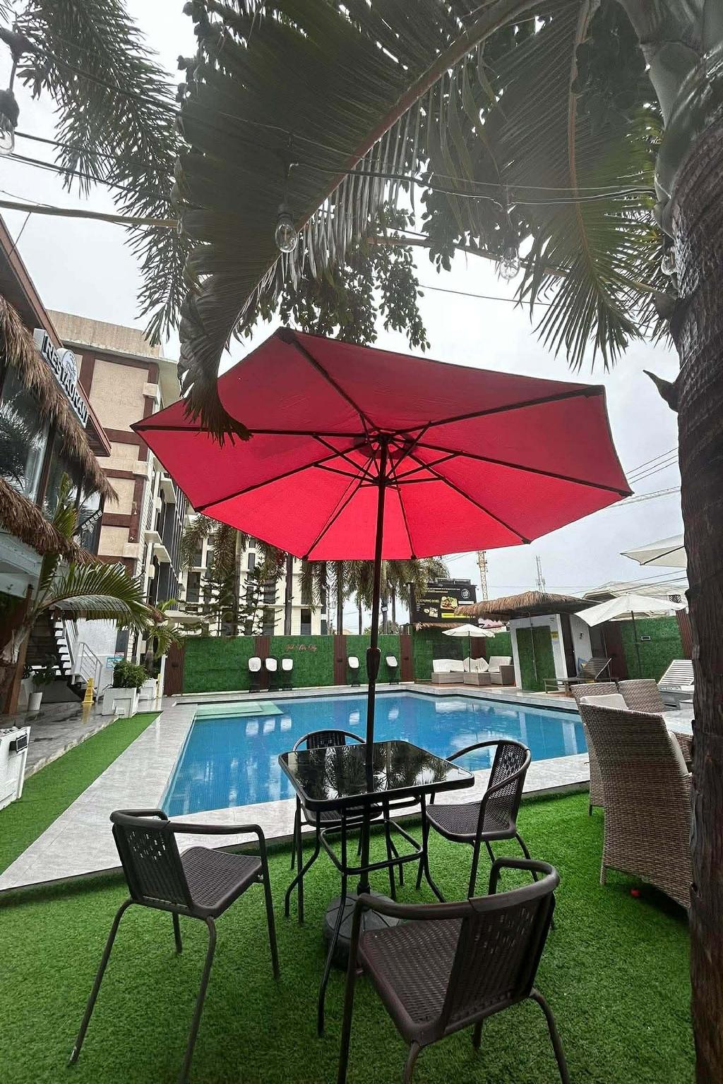 @thePAD Hotel &amp; Resort 40/50