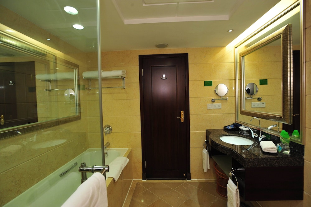 Royal Marina Plaza 29/60