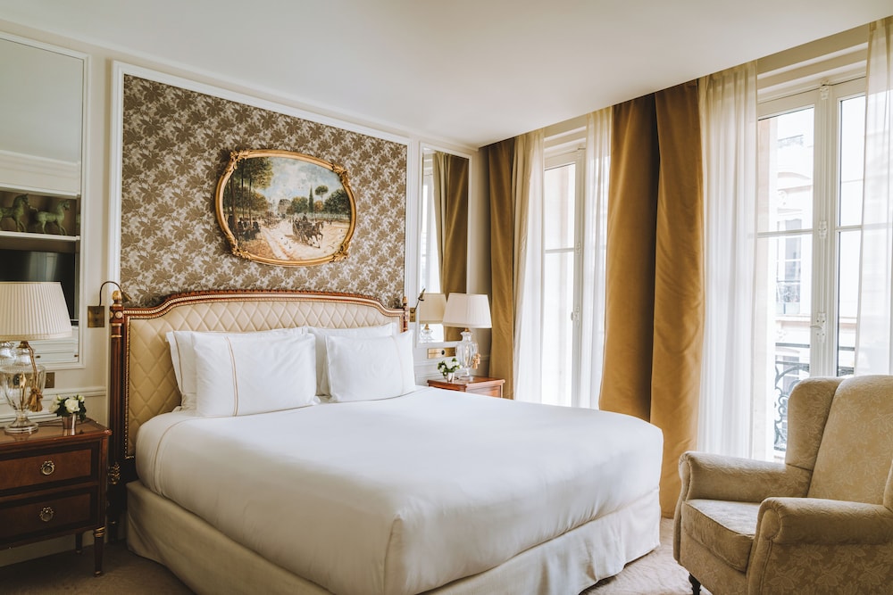 2 BEDROOMS, FAMILY SUITE