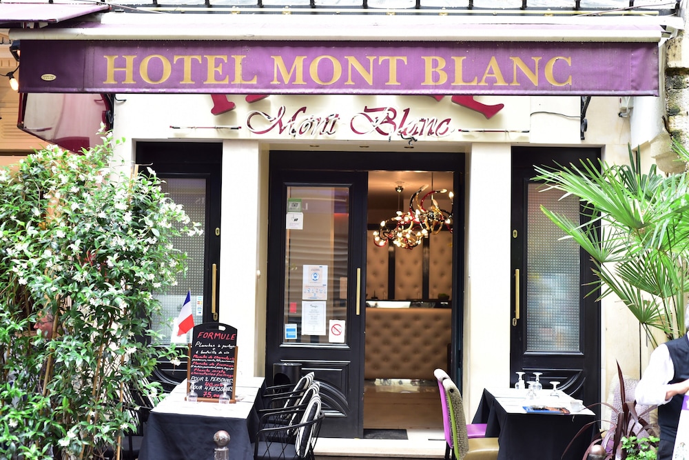 Hotel du Mont Blanc 2/47