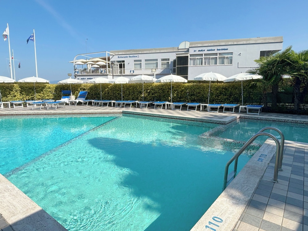 Hotel Nettuno 36/60