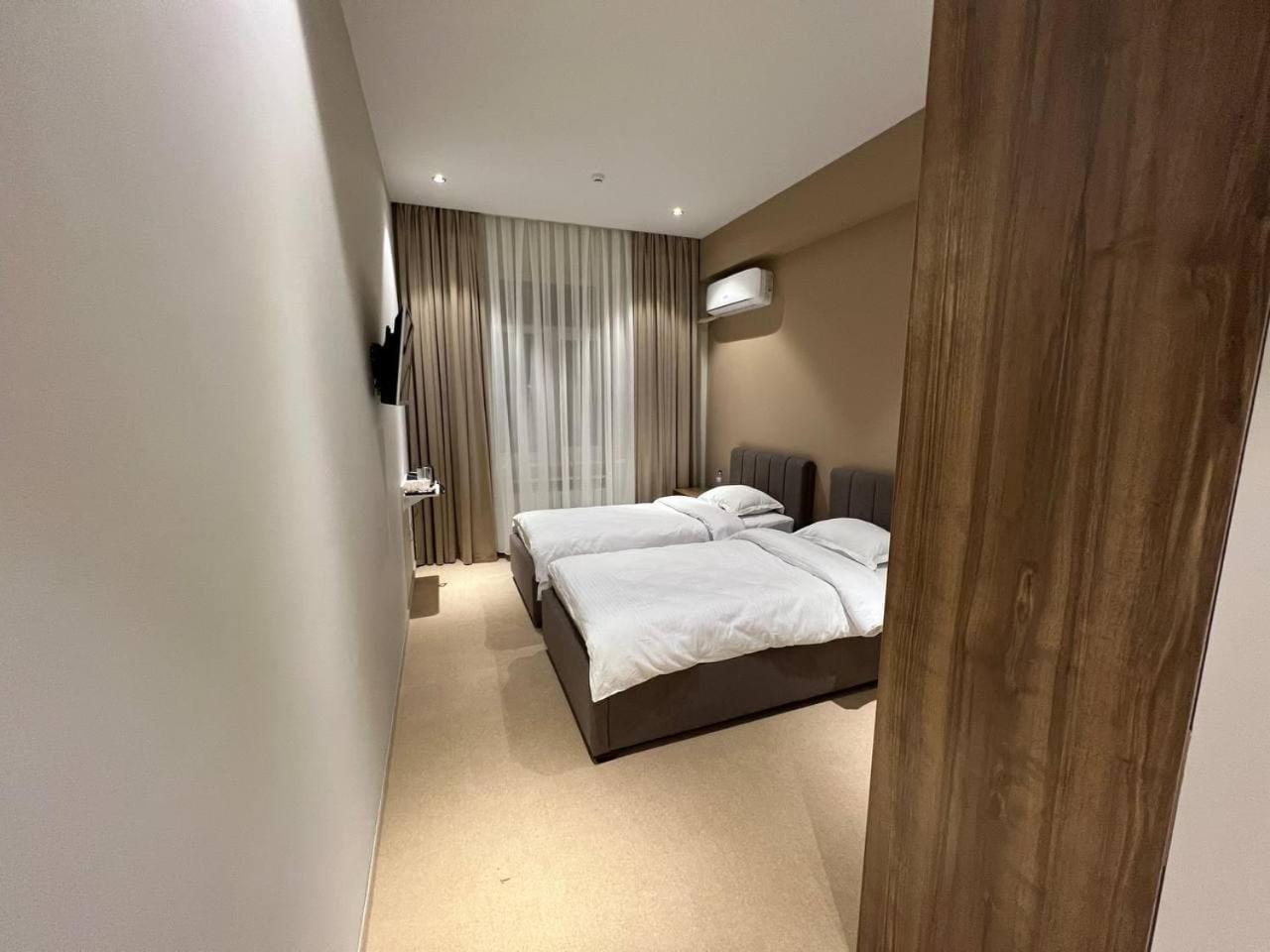 Pana Hotel 23/50