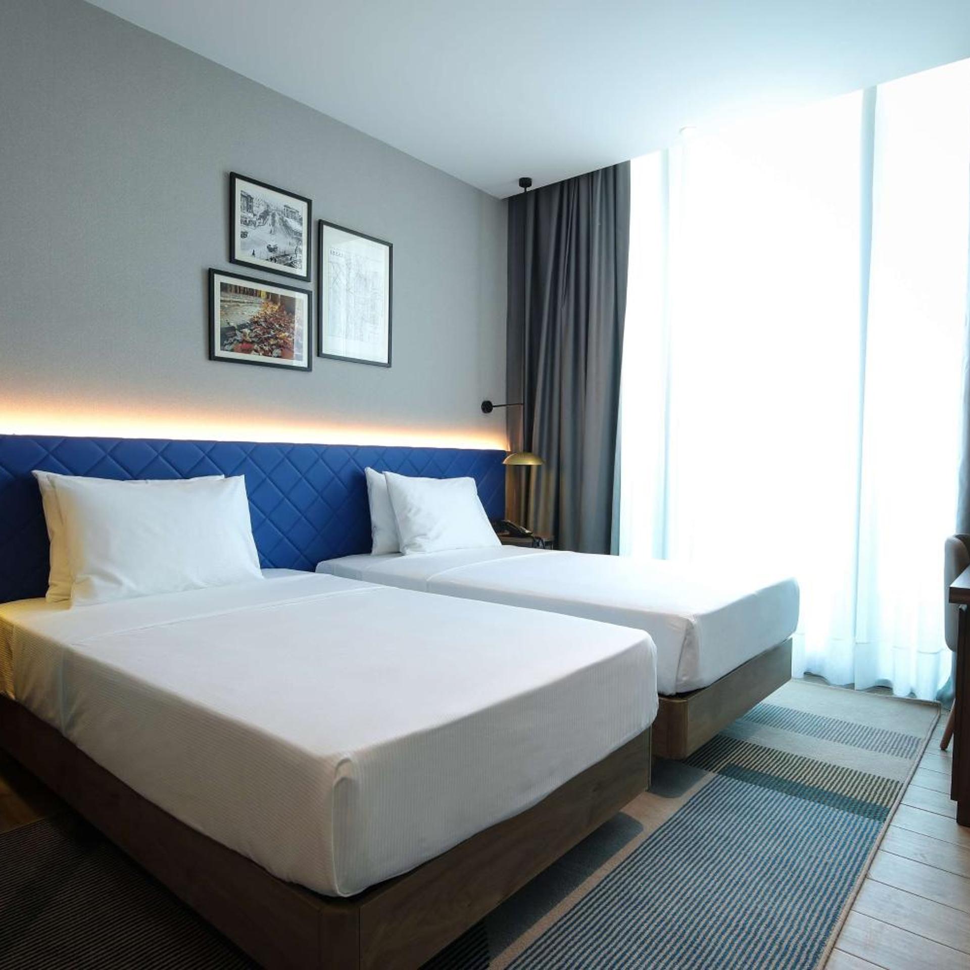 Room, Single Bed