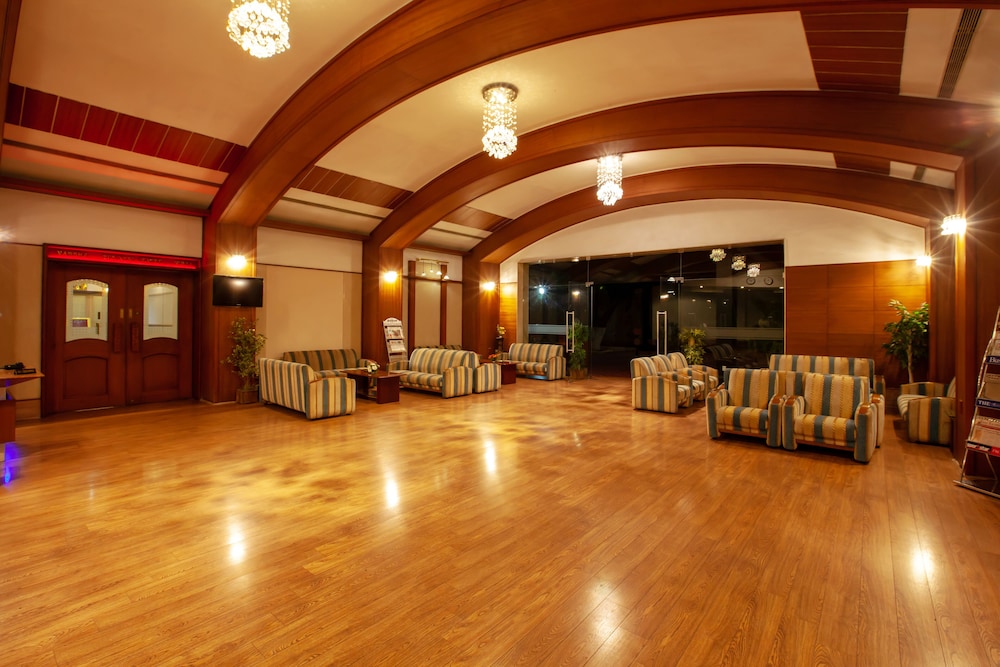 GRAND REGENT HOTEL 1/23