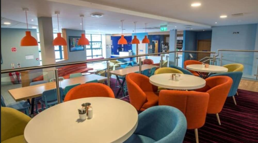 Travelodge Plus - Galway City 25/41
