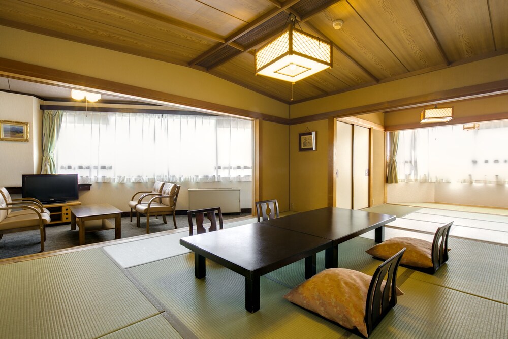 Hotel Shiroyama 45/63