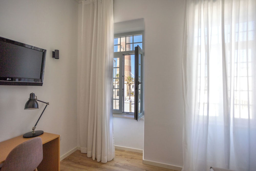 Hotel Farol 19/40