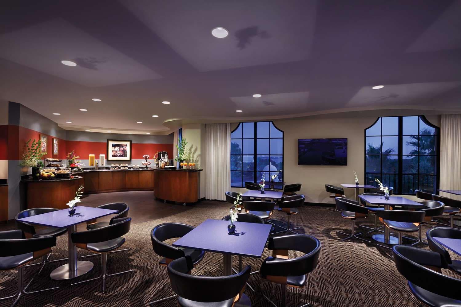 Universal's Hard Rock Hotel 40/69