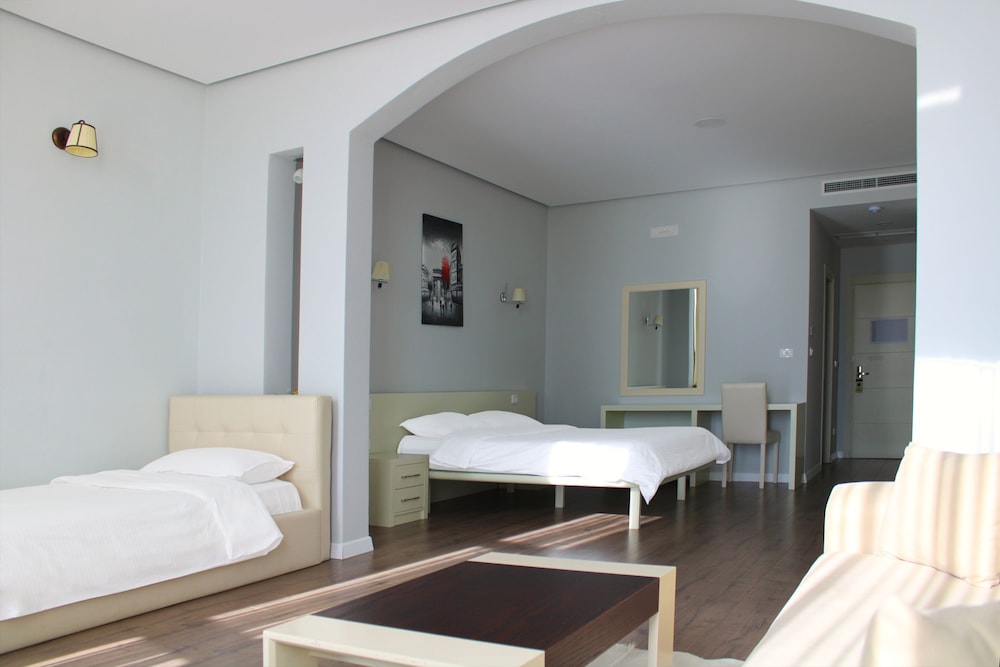 Garden Land Resort 13/50