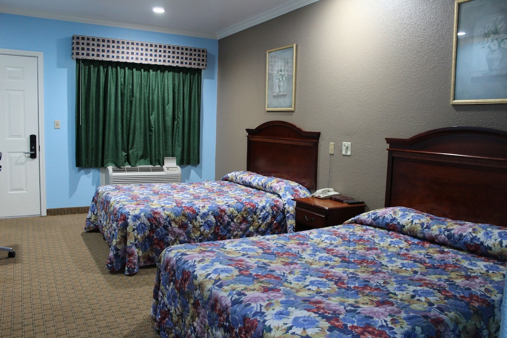 Budget Inn 13/39