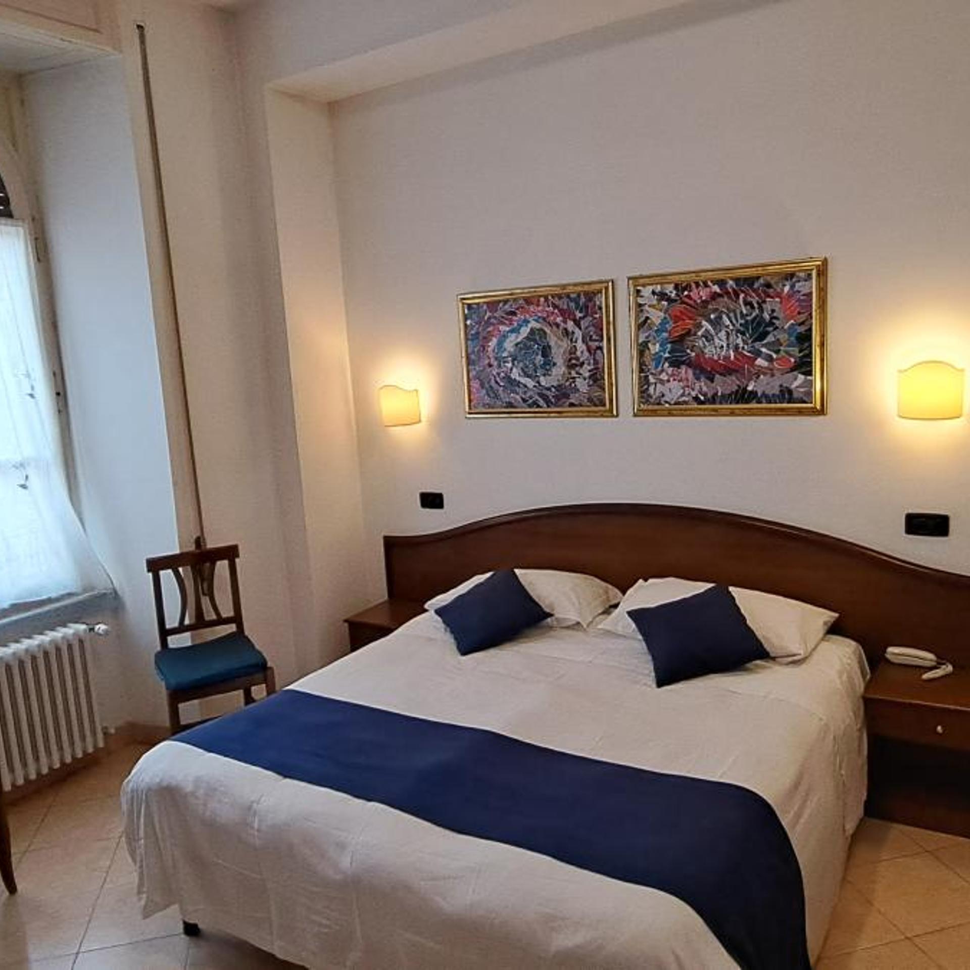 Hotel Bonazzi 7/40