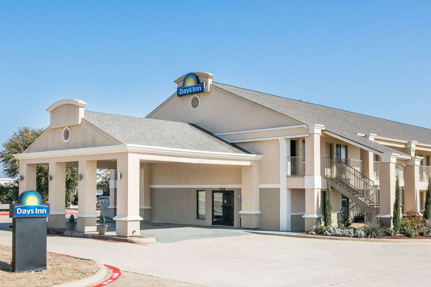 Days Inn by Wyndham McKinney 2/56
