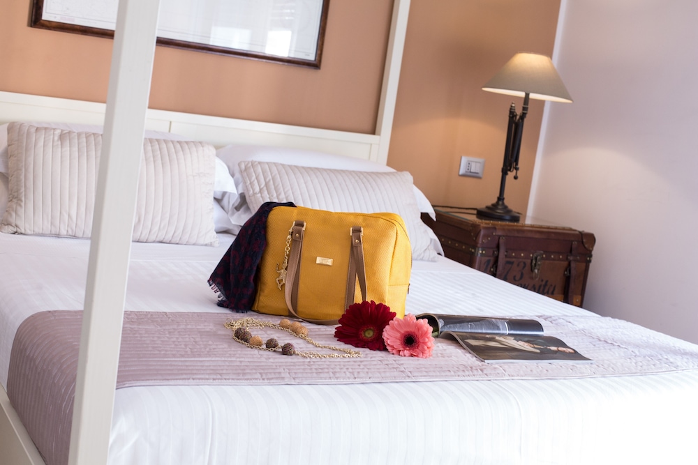 Suite 136 Luxury Rooms 25/50