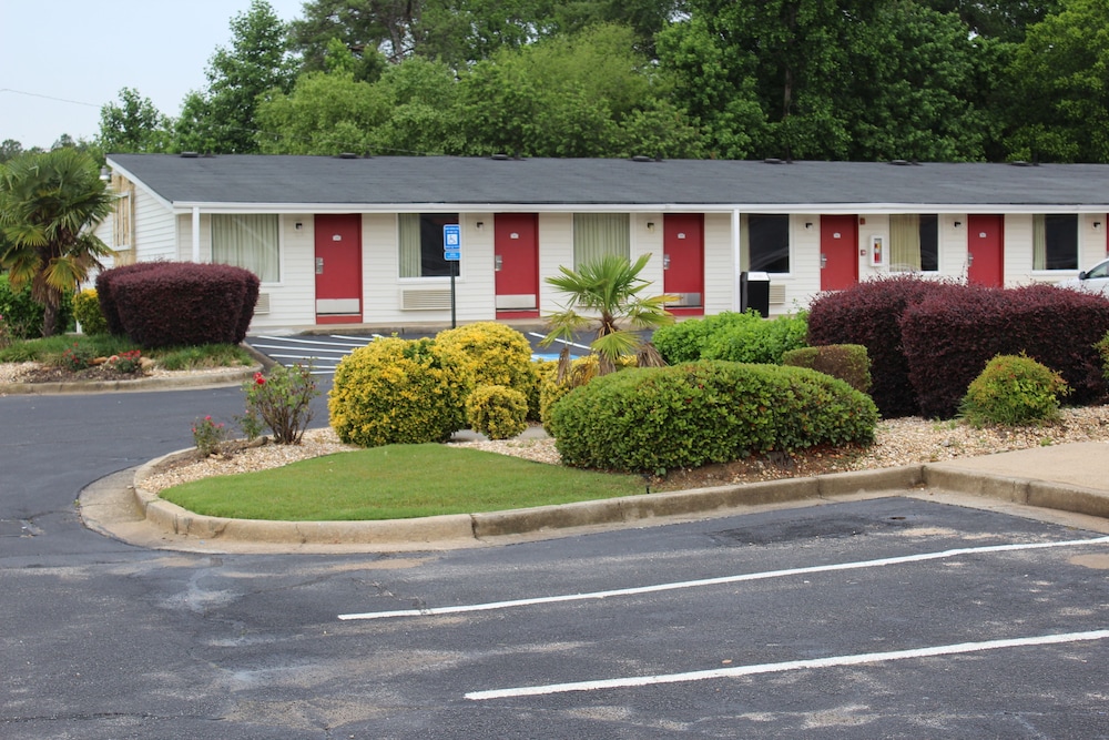 Americas Best Value Inn Conyers 49/54
