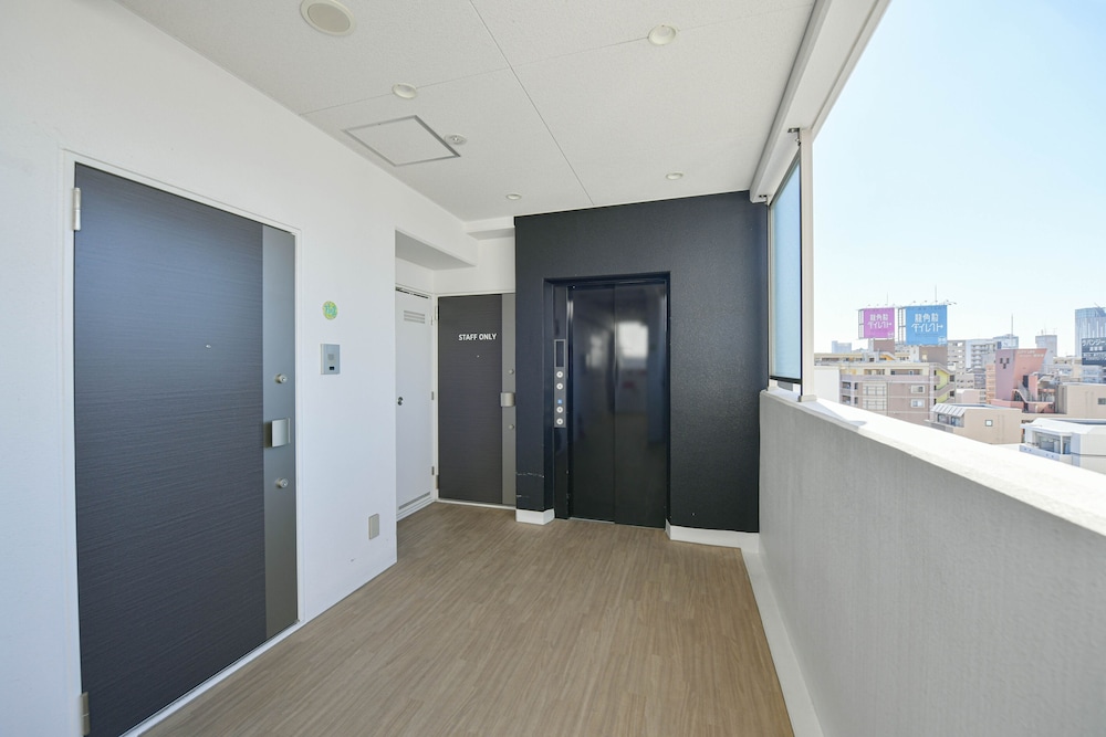 Nico Hotel 9/50