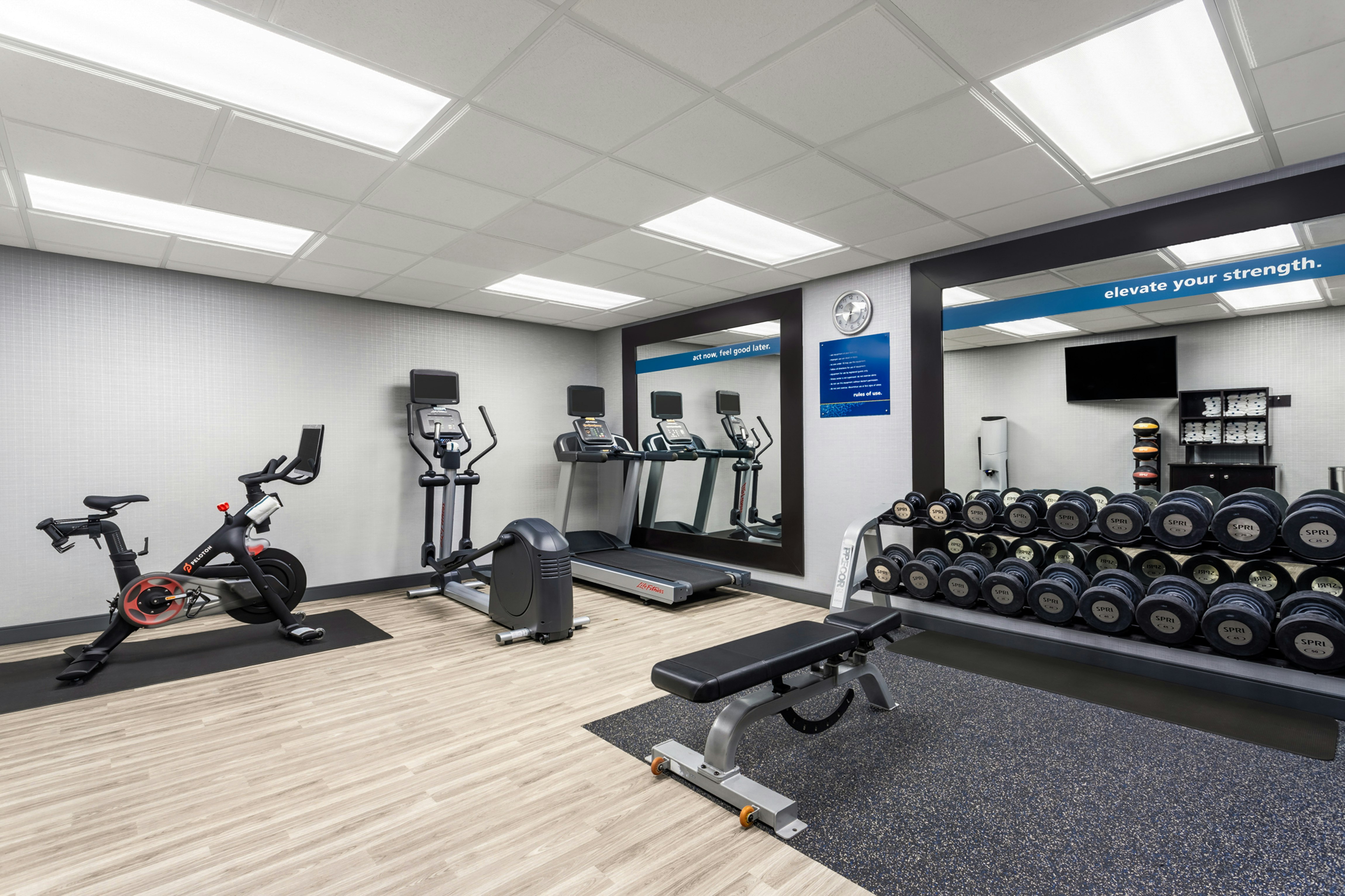Hampton Inn Suites Richmond 25/50