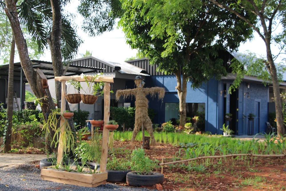 Lumluek Boutique Resort 5/25