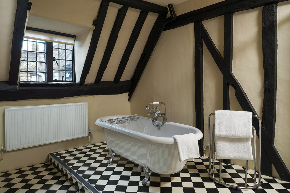 Marlborough Arms Hotel 39/41