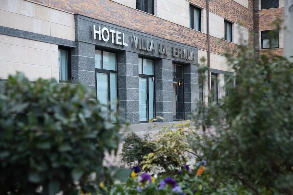 Villa de Ermua Hotel 3/49