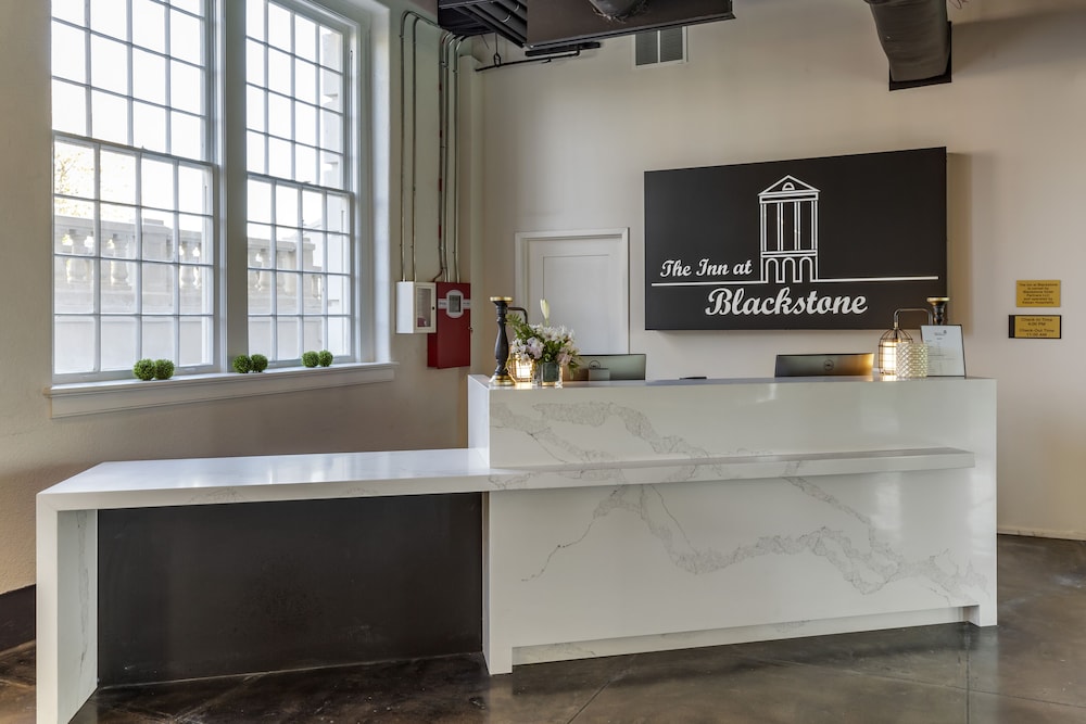 The Inn at Blackstone 4/50