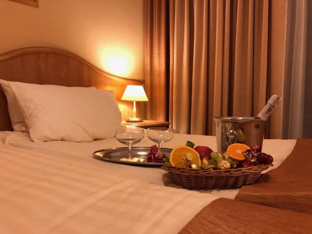 Hotel Polaris Iii 32/64