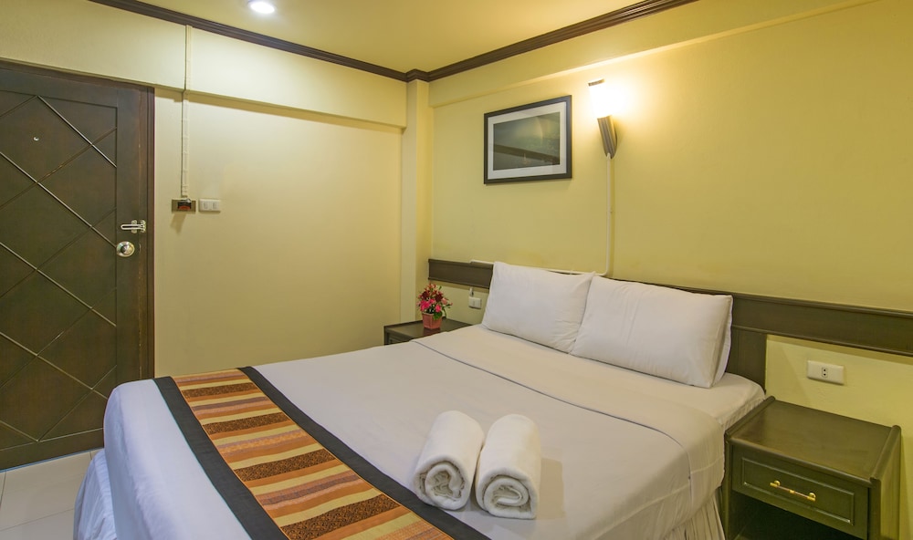 Krabi City Seaview Hotel 6/50