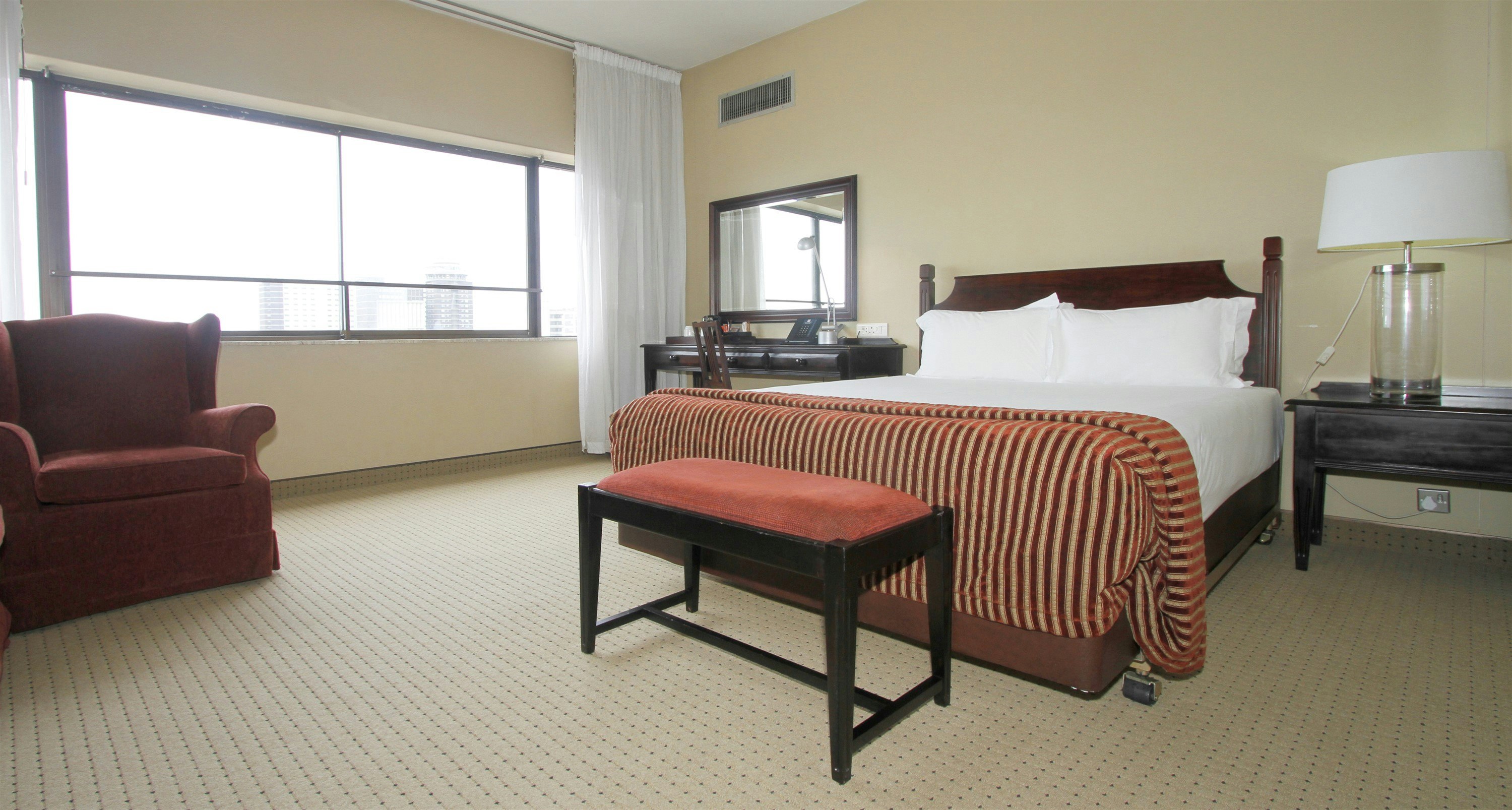 The Royal Hotel, Durban 16/35