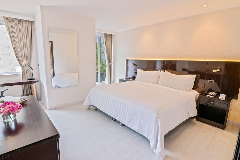غرفة كلاسيكية بسرير كينج، GHL Hotel Porton Medellin 7/10
