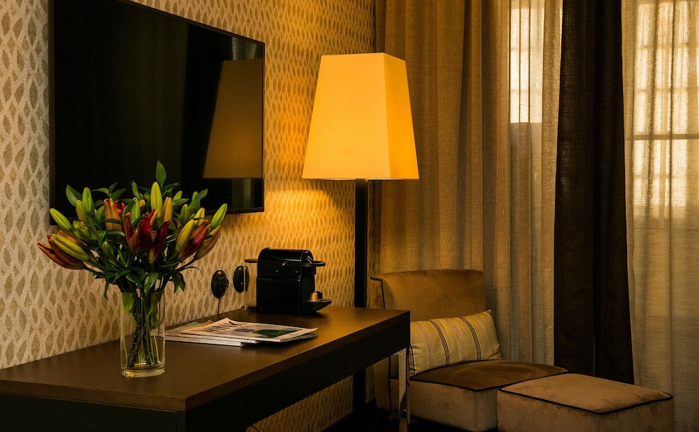 Pestana Porto A Brasileria 8/76