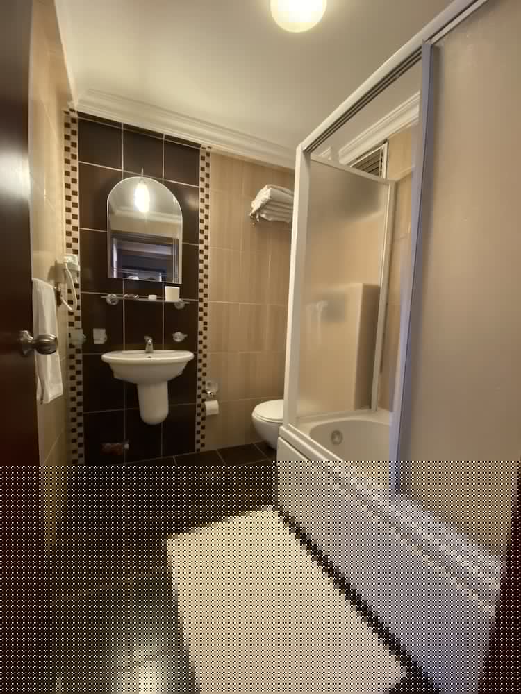 Hotel Monopol 18/29
