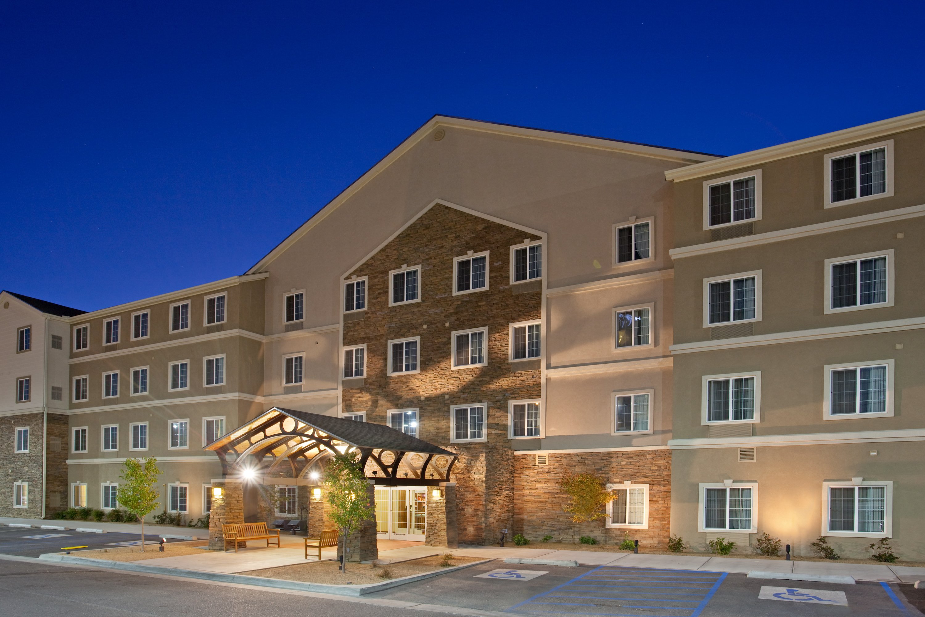 Staybridge Suites Albuquerque Airport 52/59
