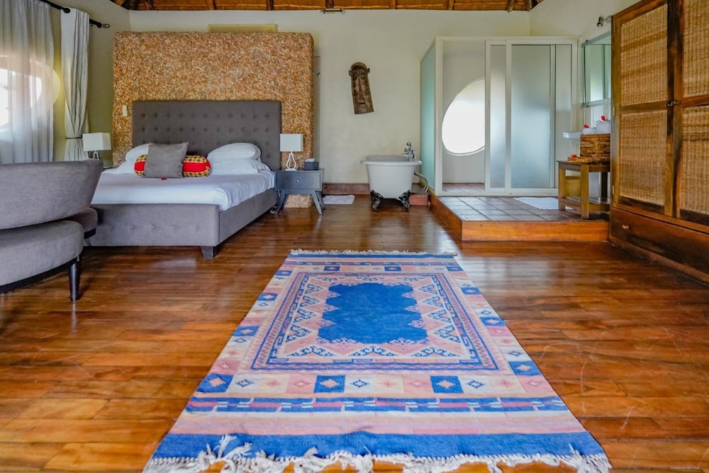 Le Petit Village Hotel 15/50