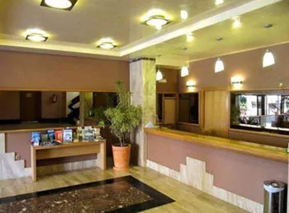 Apartamentos MS Puerto Marina 8/50