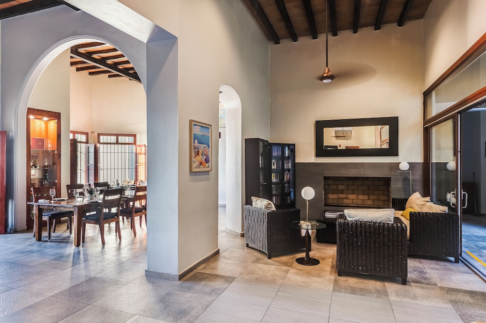 Casa Lucila Mazatlan Curamoria Collection 35/50