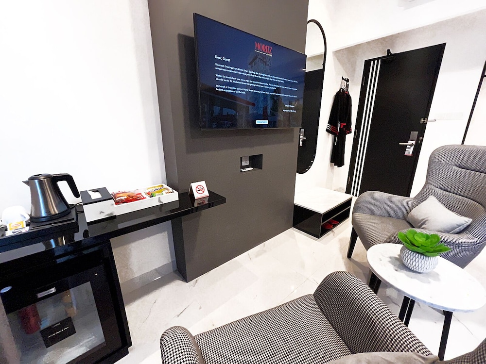 Moritz Smart Bandung 16/24