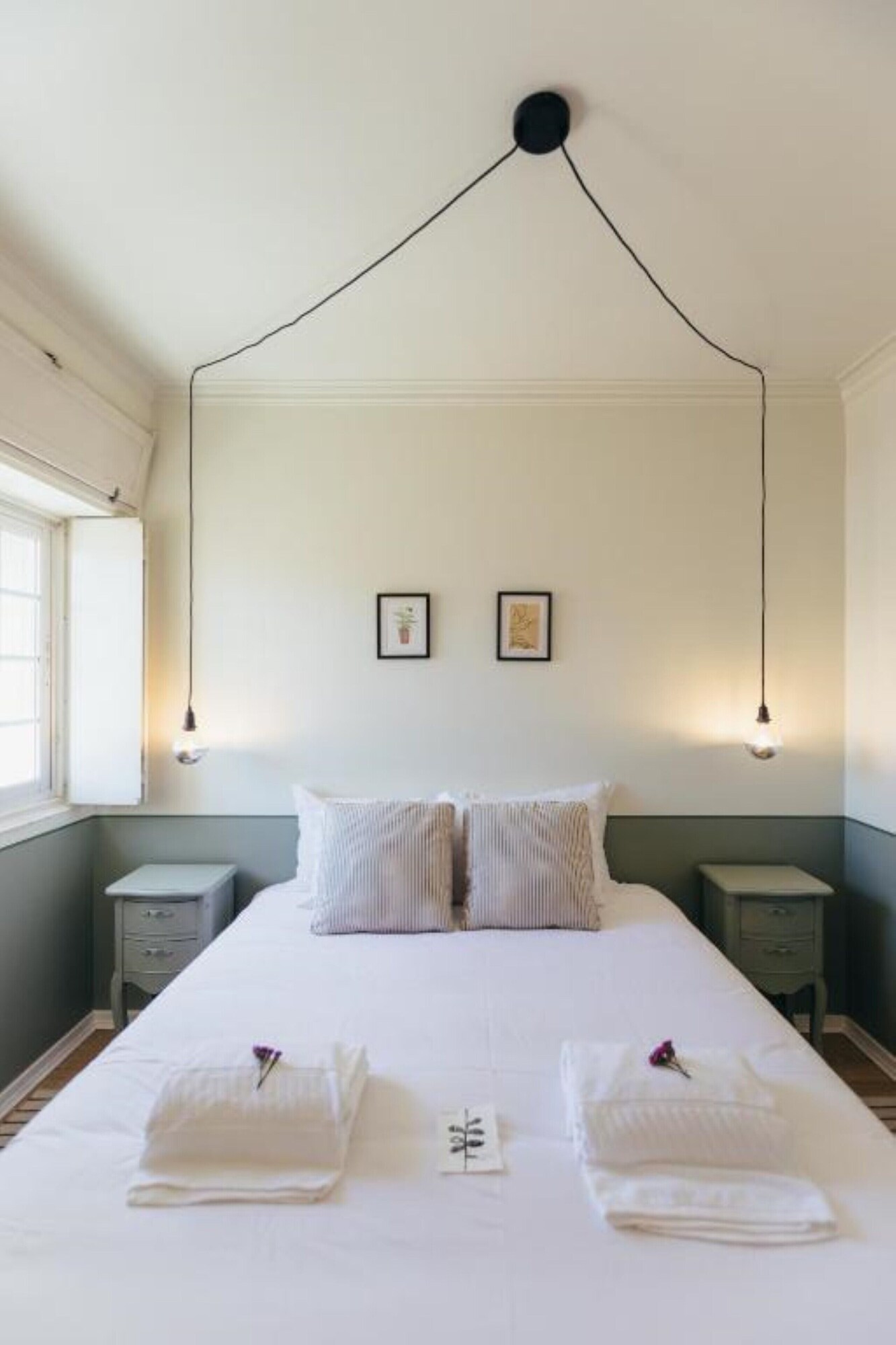 Mini, Double Bed