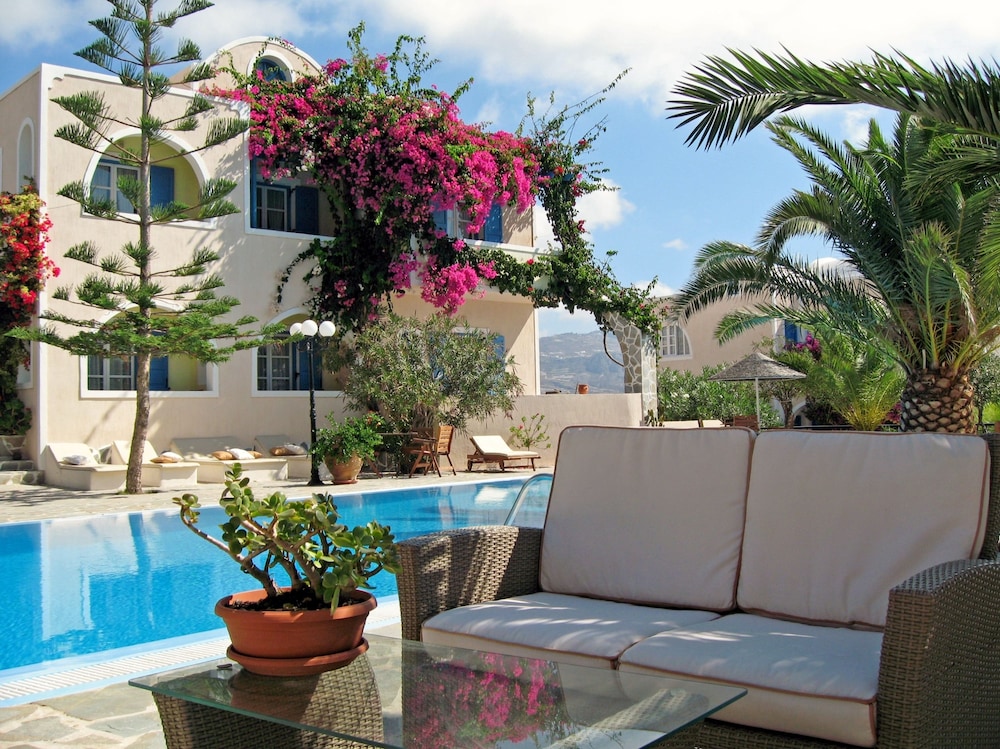 Paradise Resort 37/62