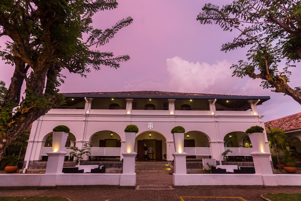 Tamarind Hill 6/66