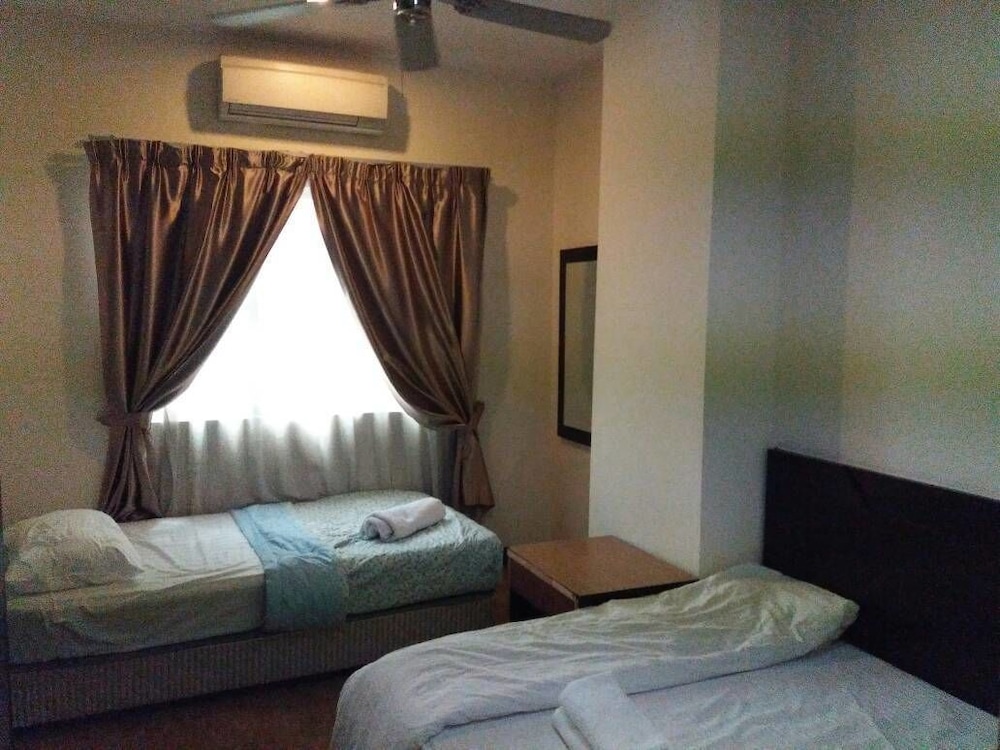 Kingston Hotel 15 @ Tower Regency 15/44