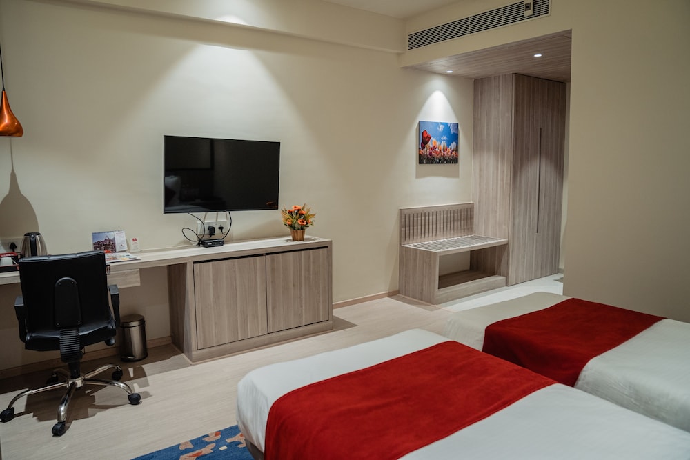 Lords Inn Rajkot 8/15