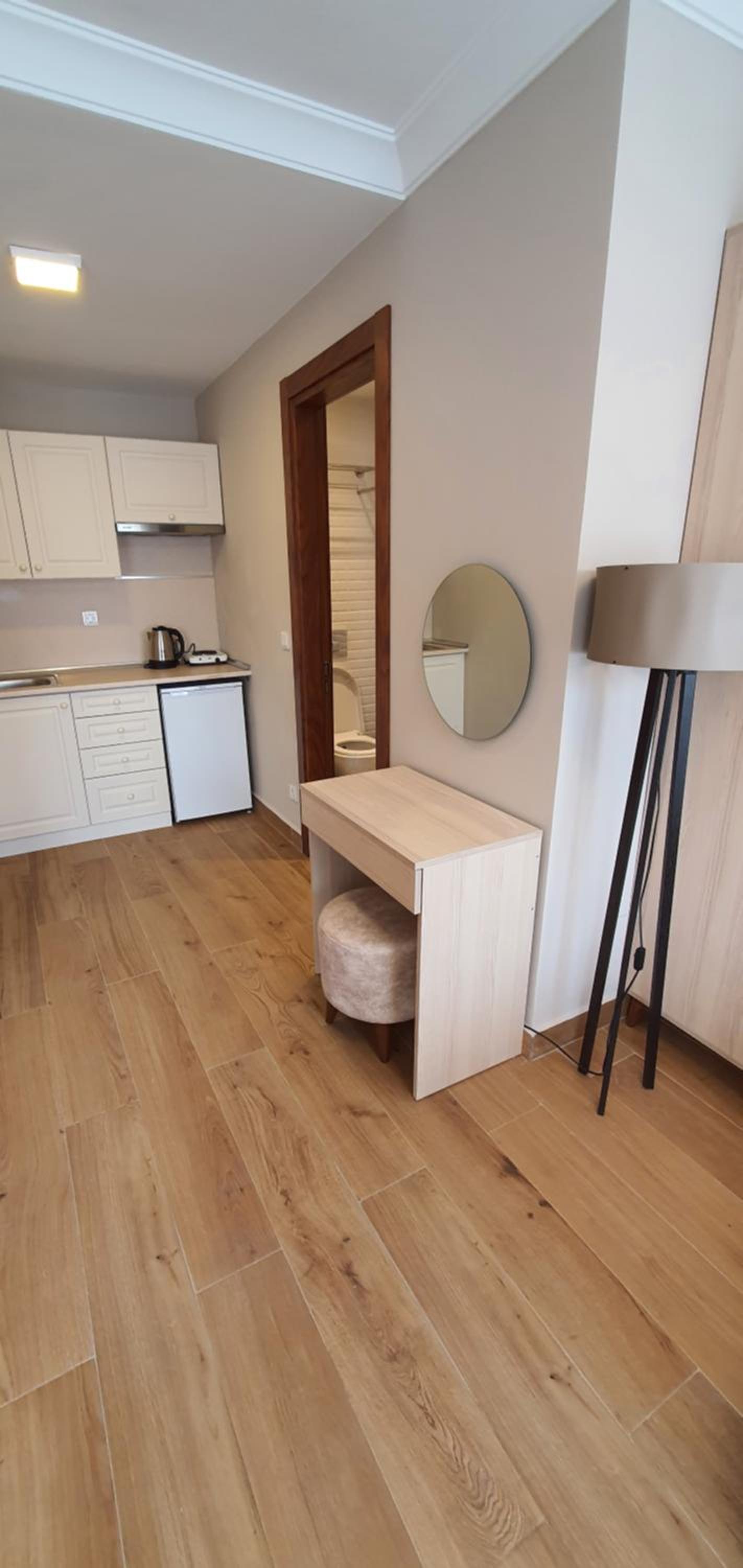 Deluxe, Apartment, Triple, Balcony, Annex, Sur Hotel 6/10
