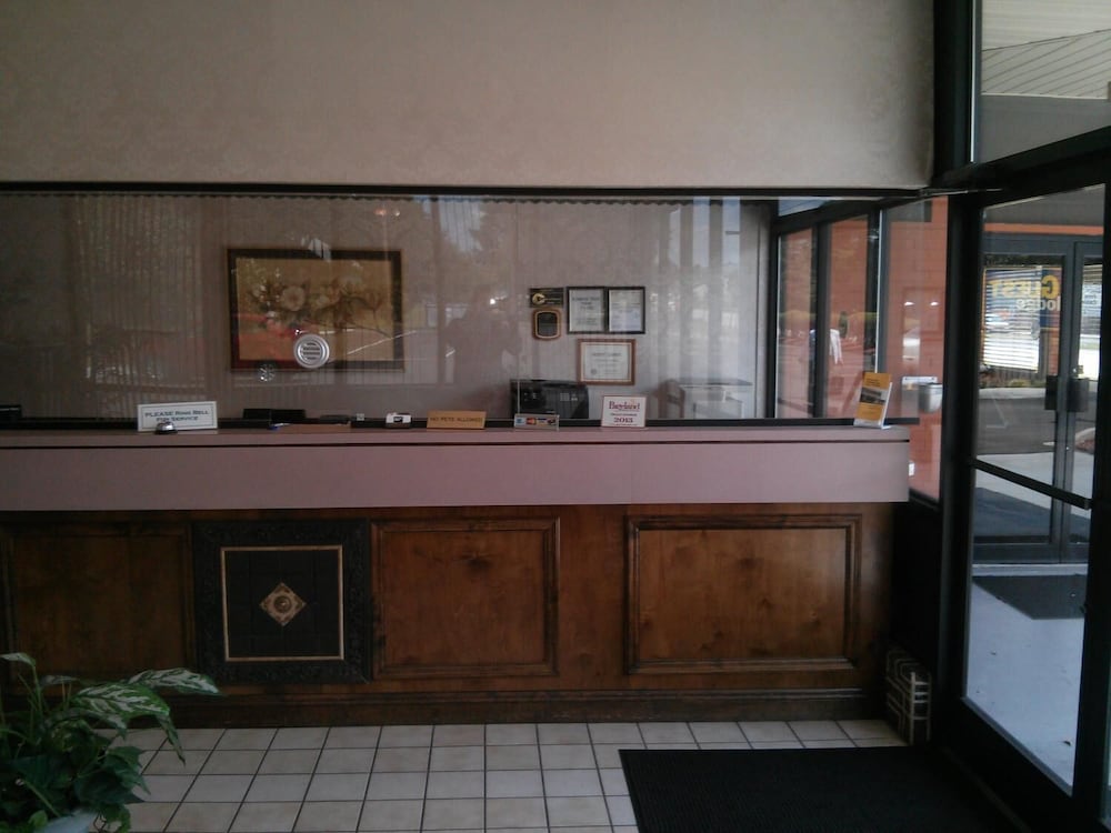 Guest Lodge Pageland 8/30