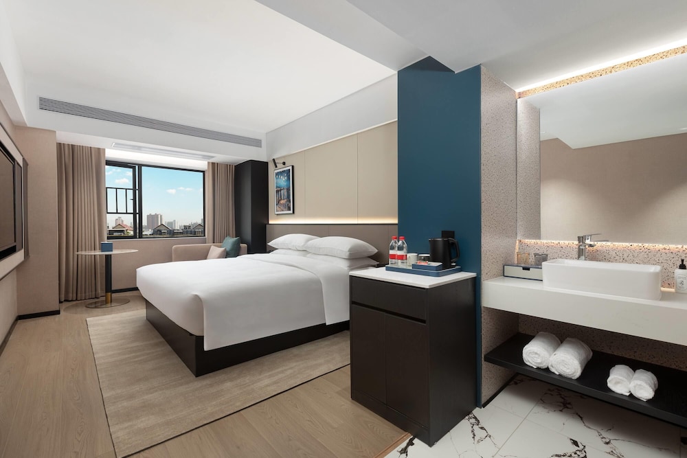 Days Inn by Wyndham Yueyang Train Station 56/56