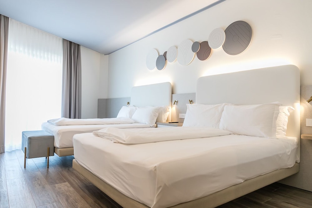 JUNIOR SUITE, SUPERIOR