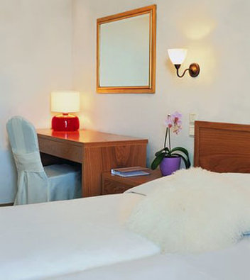 Amarilia Hotel 32/54