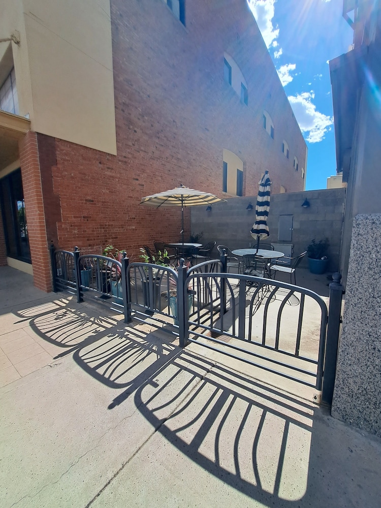 Gadsden Hotel 44/51