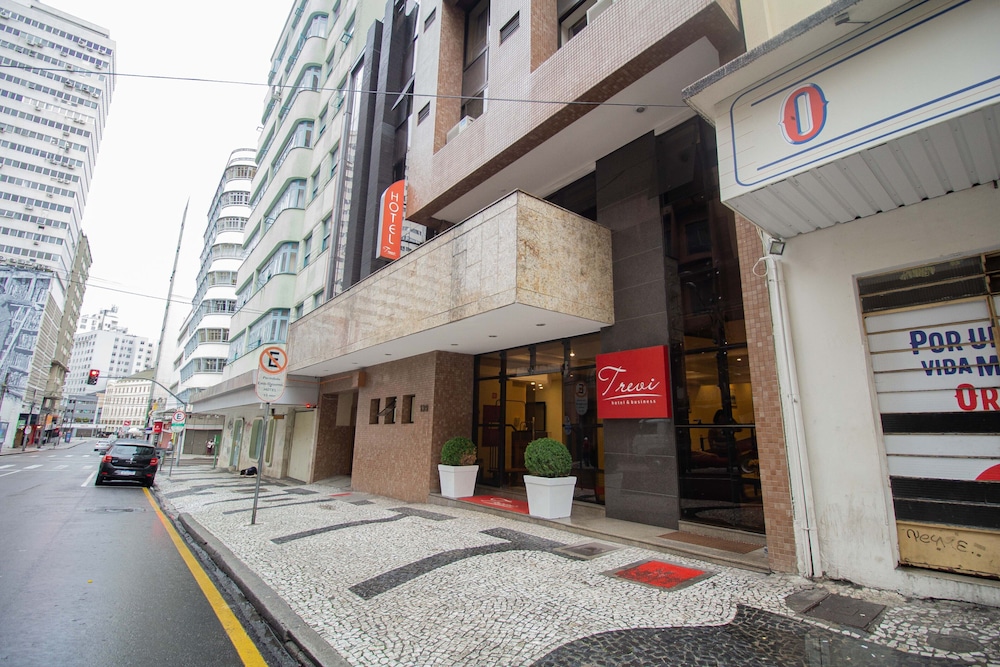 Trevi Hotel & Business 64/67