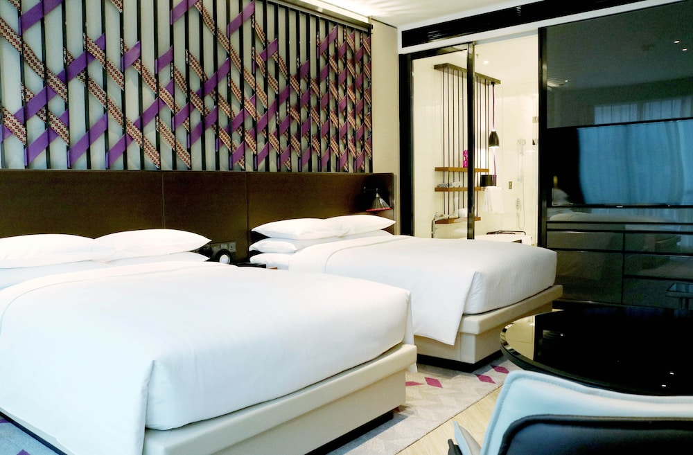 غرفة تنفيذية بسريرين مزدوجين، Renaissance Nanning Hotel 2/3