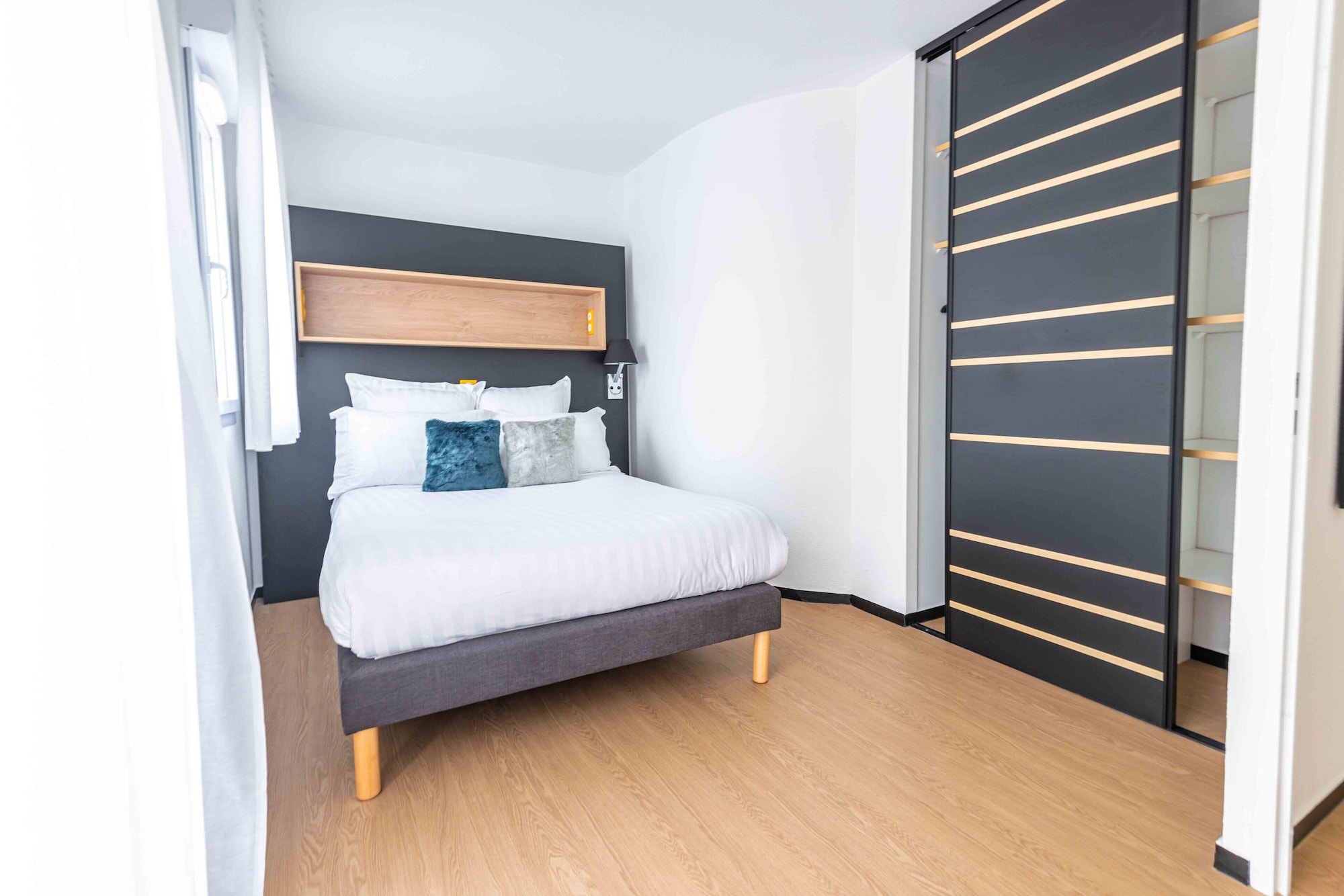1 BEDROOM, APARTMENT, DOUBLE BED